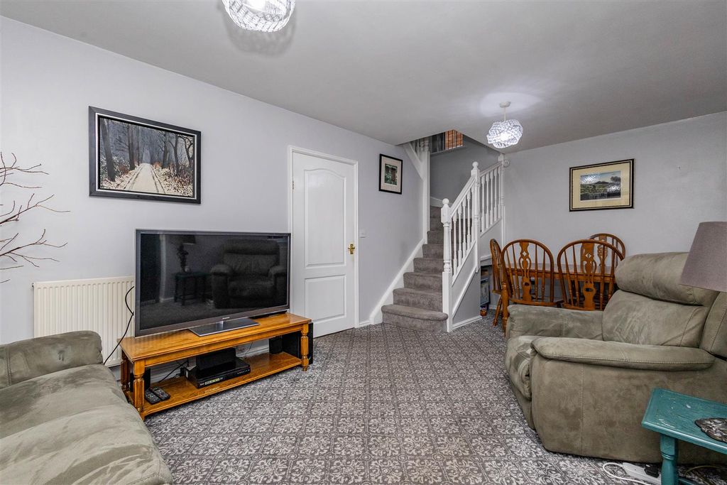 Property photo 3 of 19 Lounge/Diner