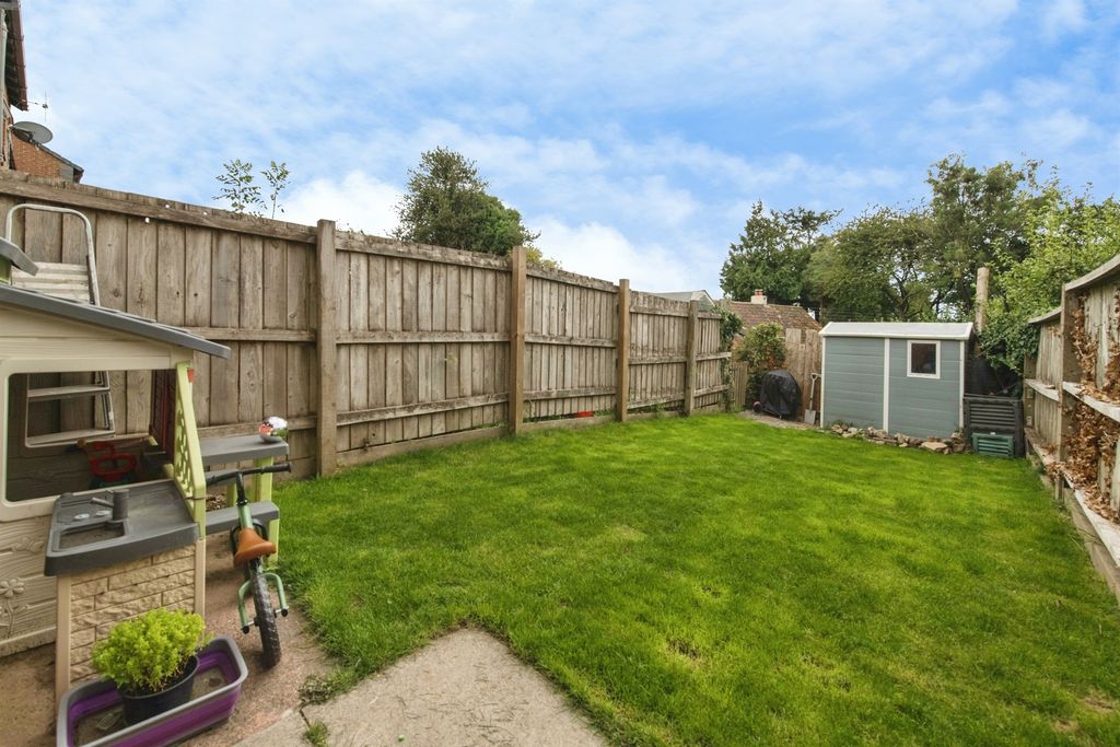 Property photo 2 of 8