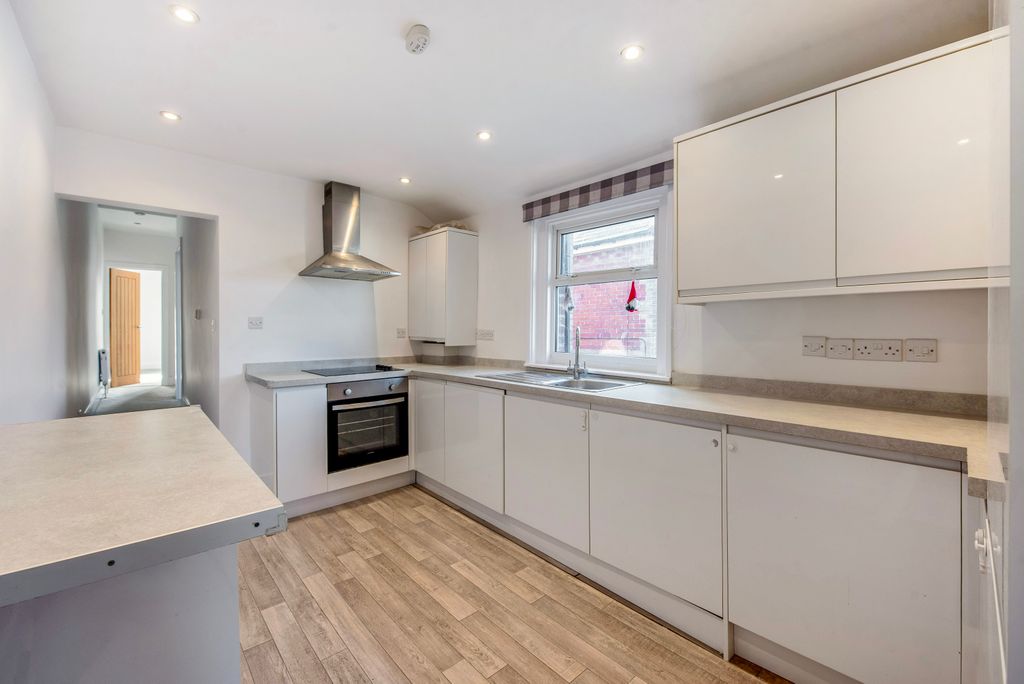 Property photo 3 of 17 Ph12_6401515