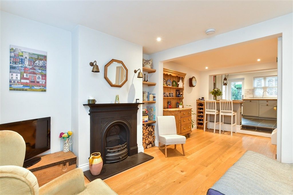 Property photo 2 of 10 Lounge