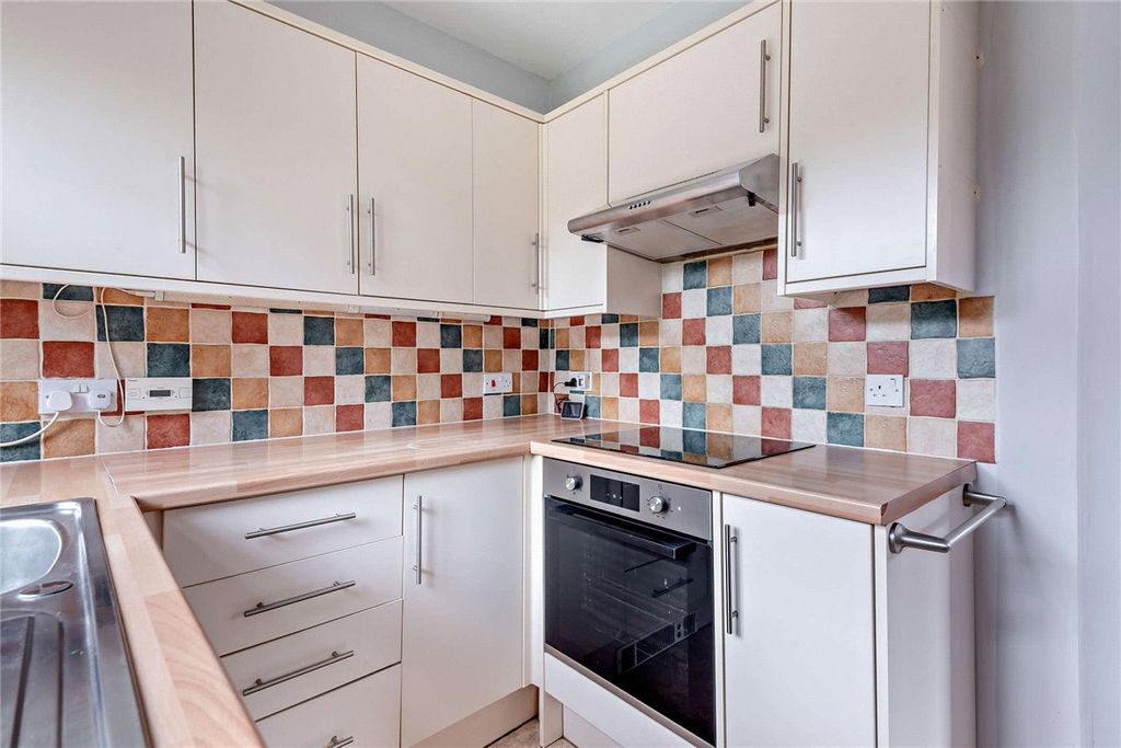 Property photo 3 of 17 Picture No. 14