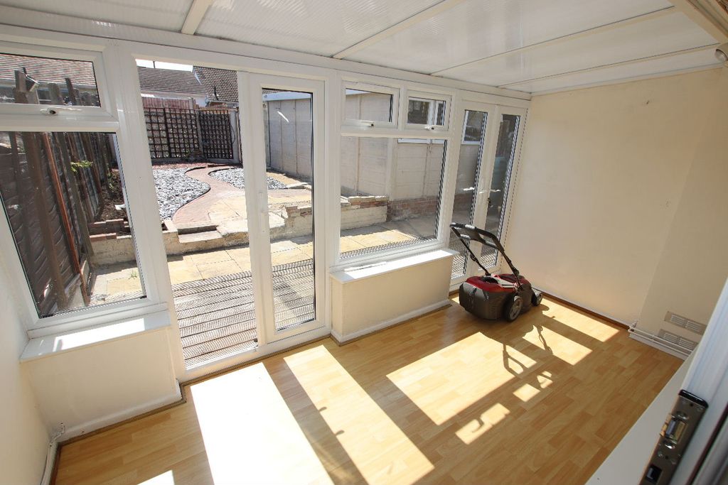 Property photo 3 of 11 Gallery