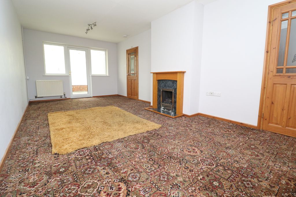 Property photo 2 of 12 Img_7195