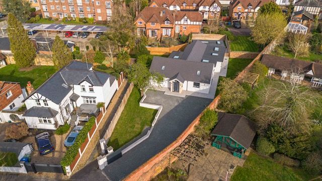 Property photo 2 of 18