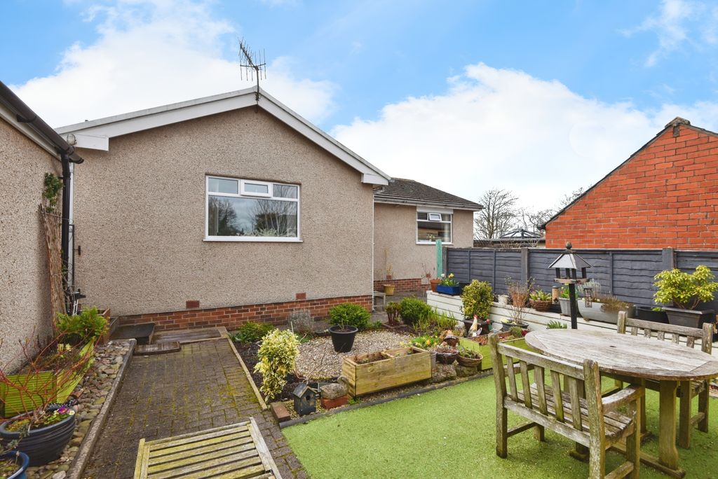 Property photo 3 of 20 18