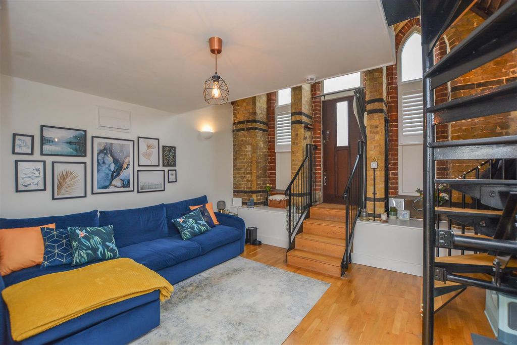 Property photo 2 of 16 Dsc_1106.Jpg