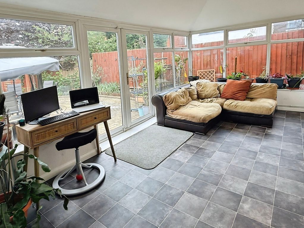 Property photo 3 of 27