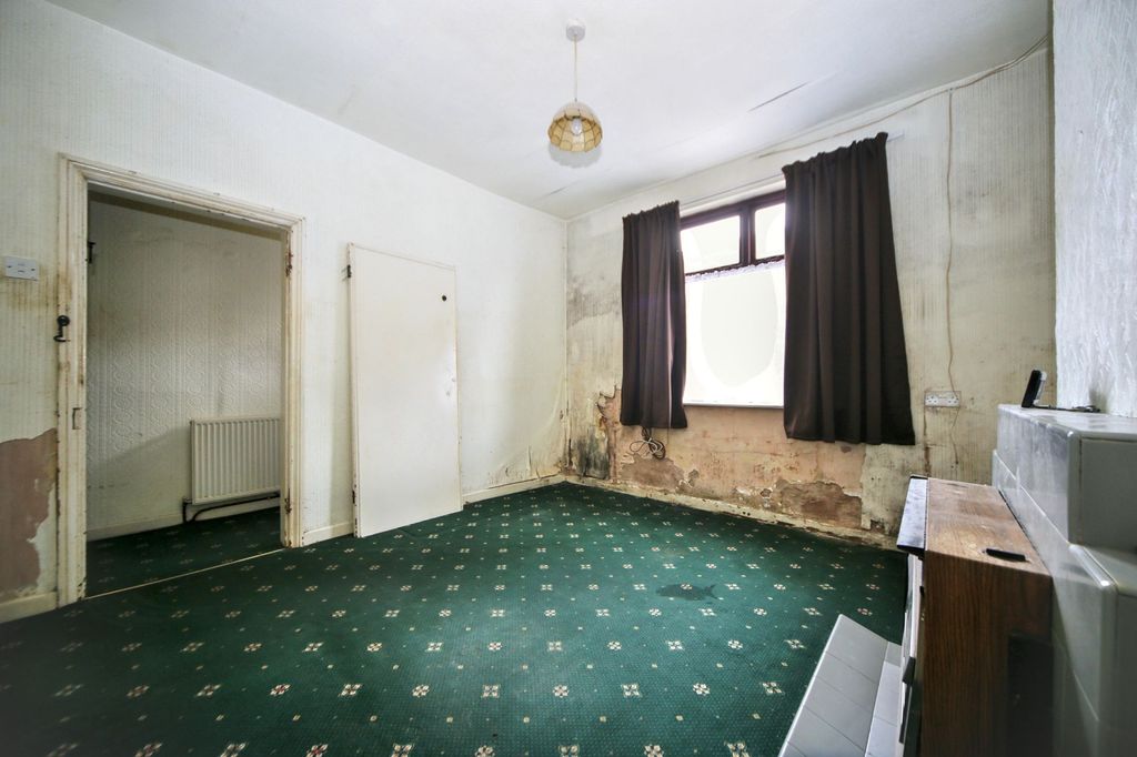Property photo 2 of 15