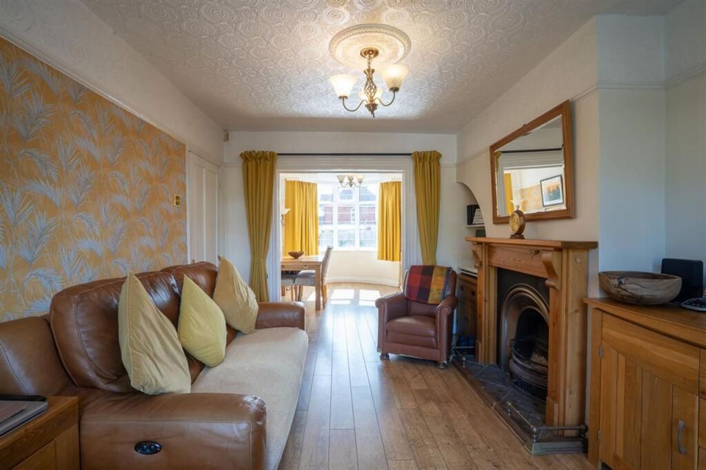 Property photo 2 of 21