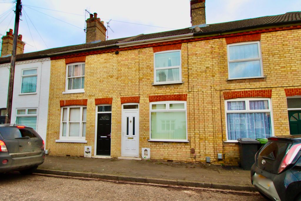 Property photo 1 of 12