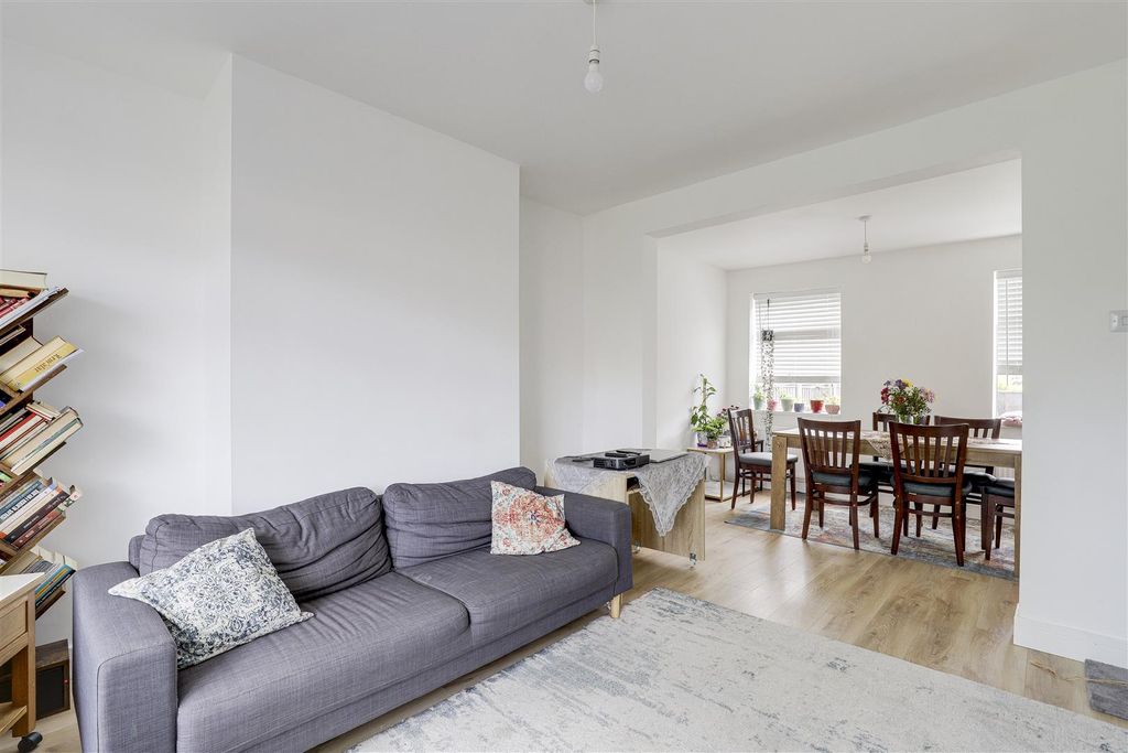 Property photo 3 of 20 7436.Jpg