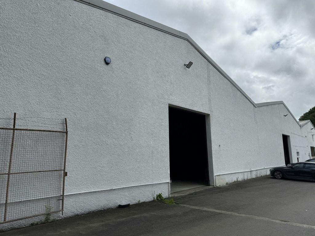 Property photo 2 of 6 Image 2