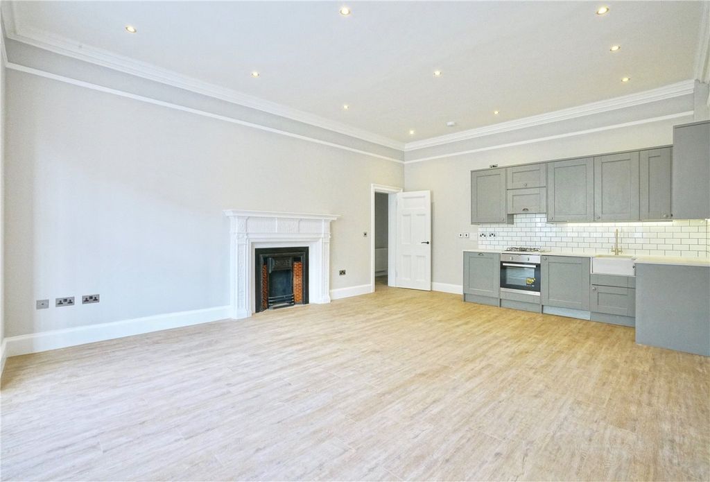 Property photo 2 of 12 Picture No. 08