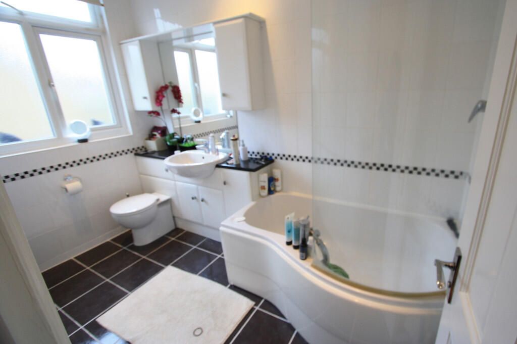 Property photo 3 of 3