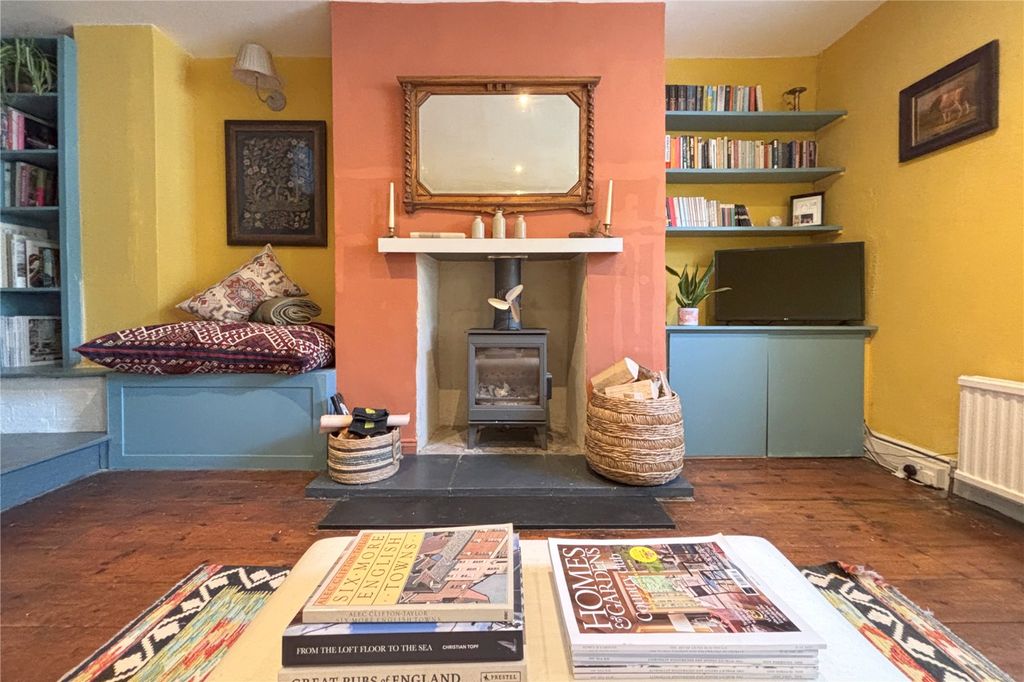 Property photo 3 of 13 Sitting Room