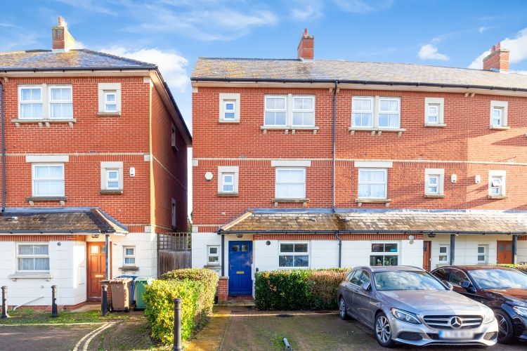 Property photo 1 of 16 271337