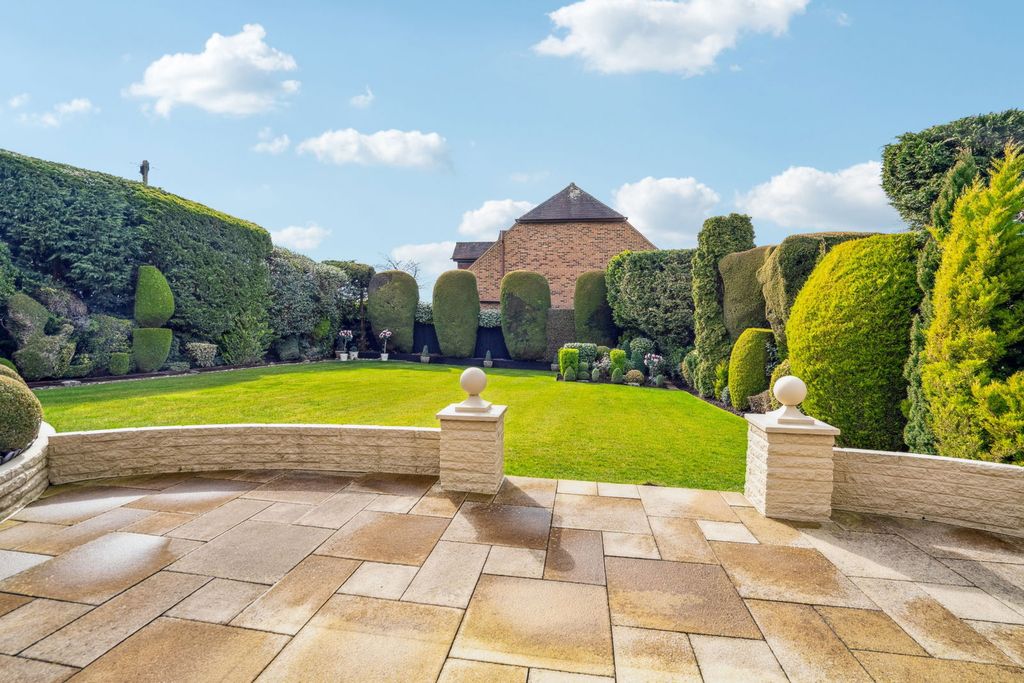 Property photo 3 of 19