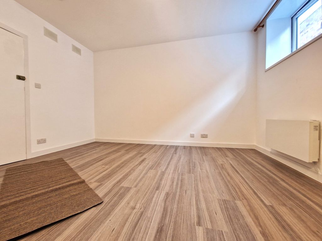 Property photo 1 of 5 20250521_165147