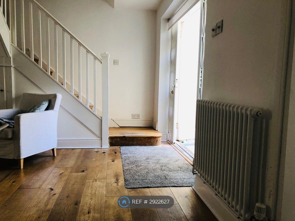 Property photo 3 of 15 Stairs Down From Ground Floor
