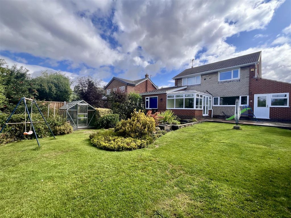 Property photo 2 of 22