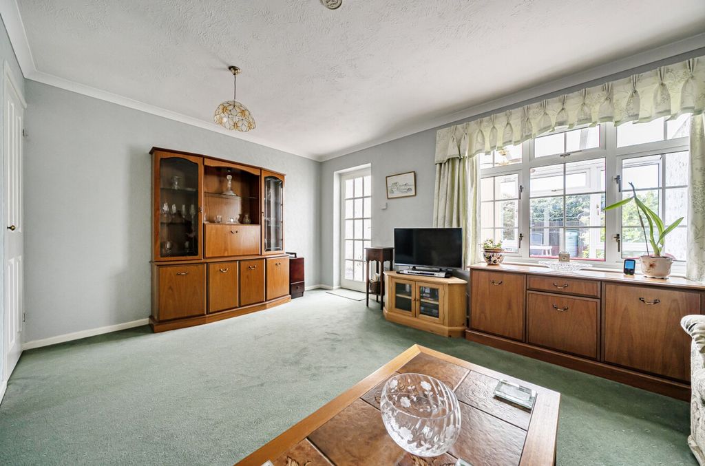 Property photo 3 of 13