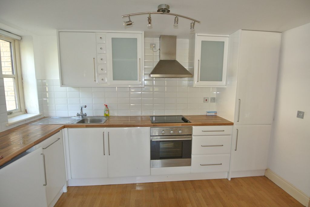 Property photo 1 of 3 1 Bed Flat To Rent Croydon Road, London Se20