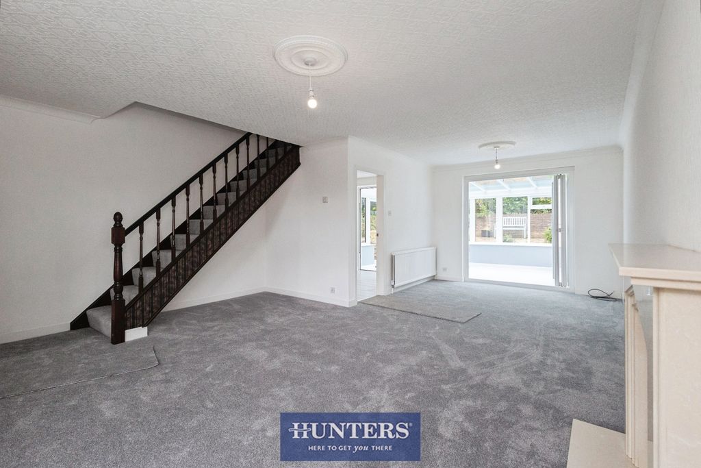 Property photo 3 of 38 Pbox-Img.Jpg