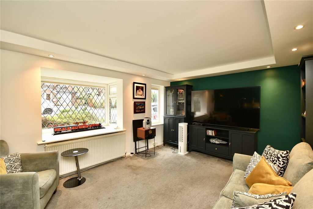 Property photo 2 of 14 Picture No. 25