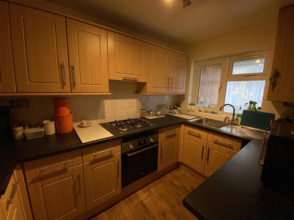 Property photo 3 of 11 Image00025.Jpeg