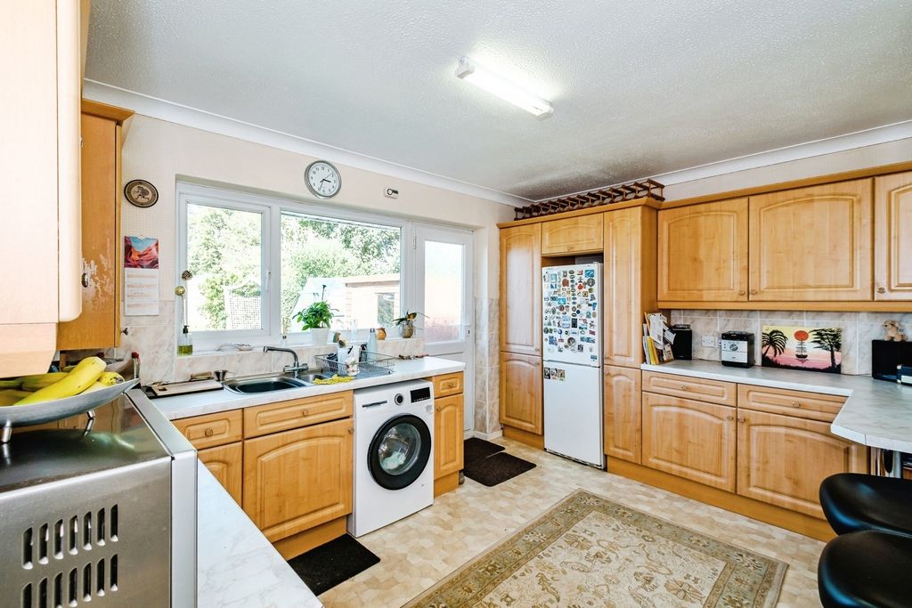 Property photo 3 of 15 Pbox-Img.Jpg