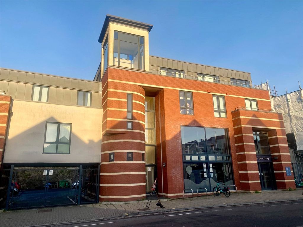 Property photo 1 of 12 Picture No. 15