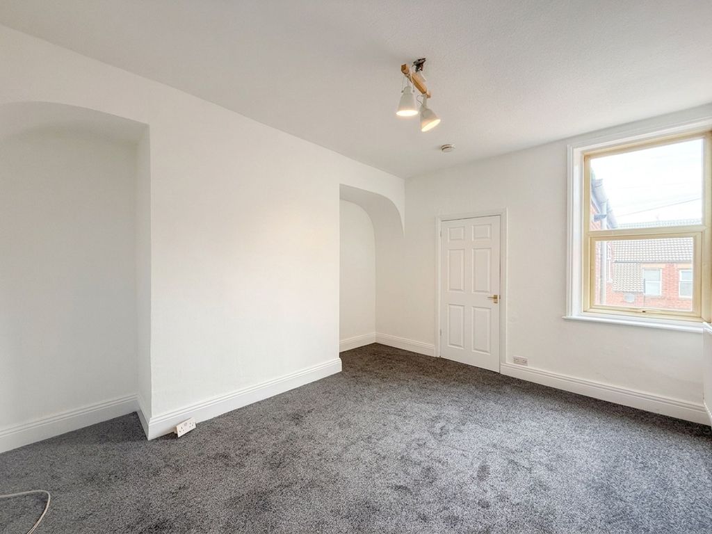 Property photo 3 of 8 Living Room