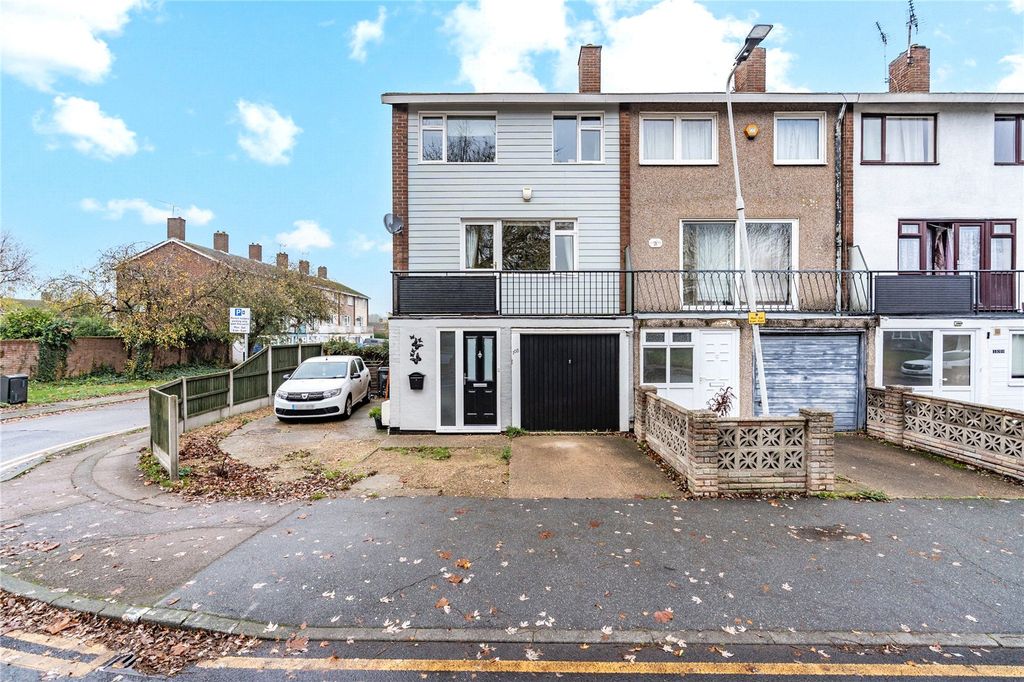 Property photo 1 of 20 Front