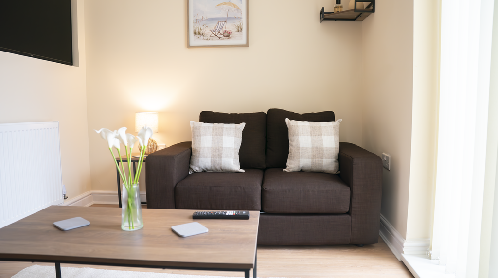 Property photo 3 of 5 Living Room