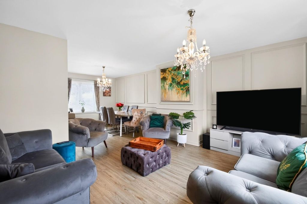 Property photo 3 of 21 11Walworthave-2.Jpg