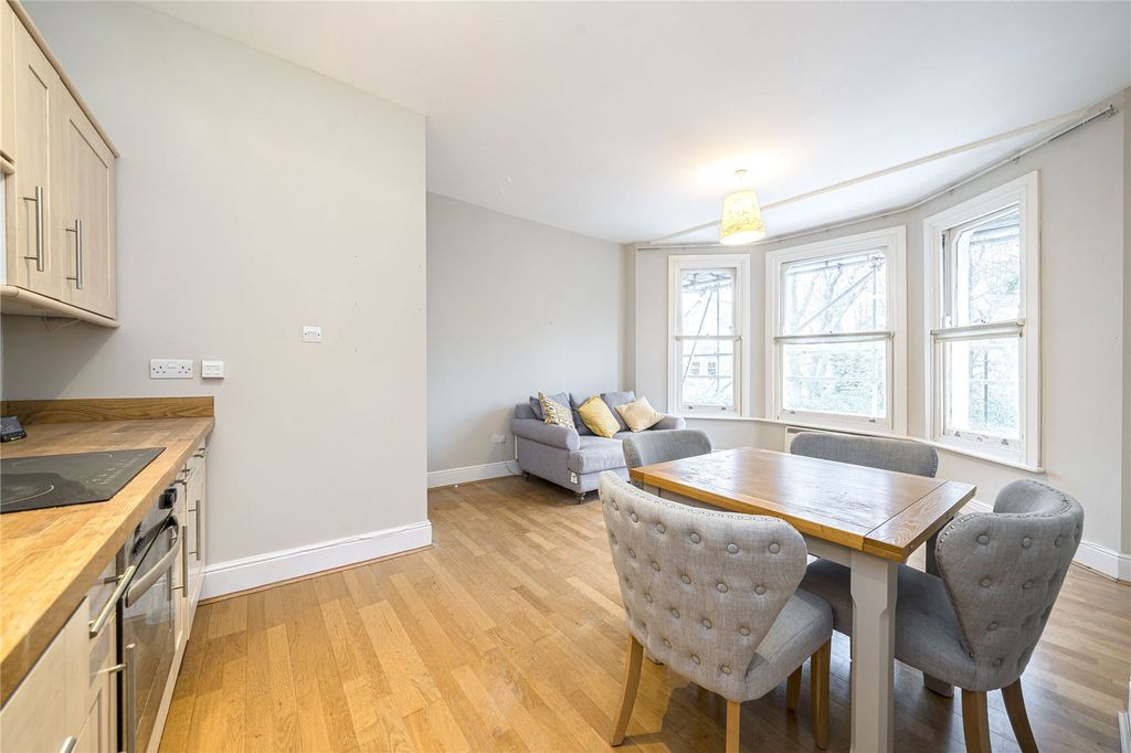 Property photo 3 of 4 Picture No. 40