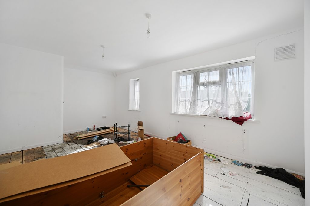 Property photo 3 of 11 Rcbb-91 Fortescue Road- Bedroom 4 (1)