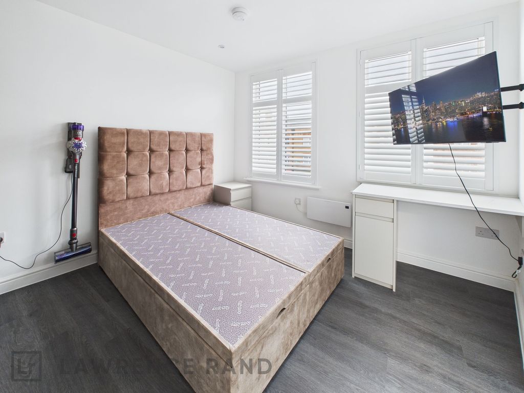 Property photo 3 of 4