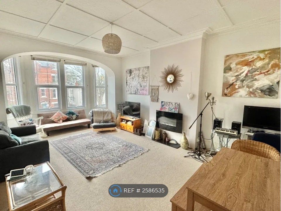 Property photo 3 of 8