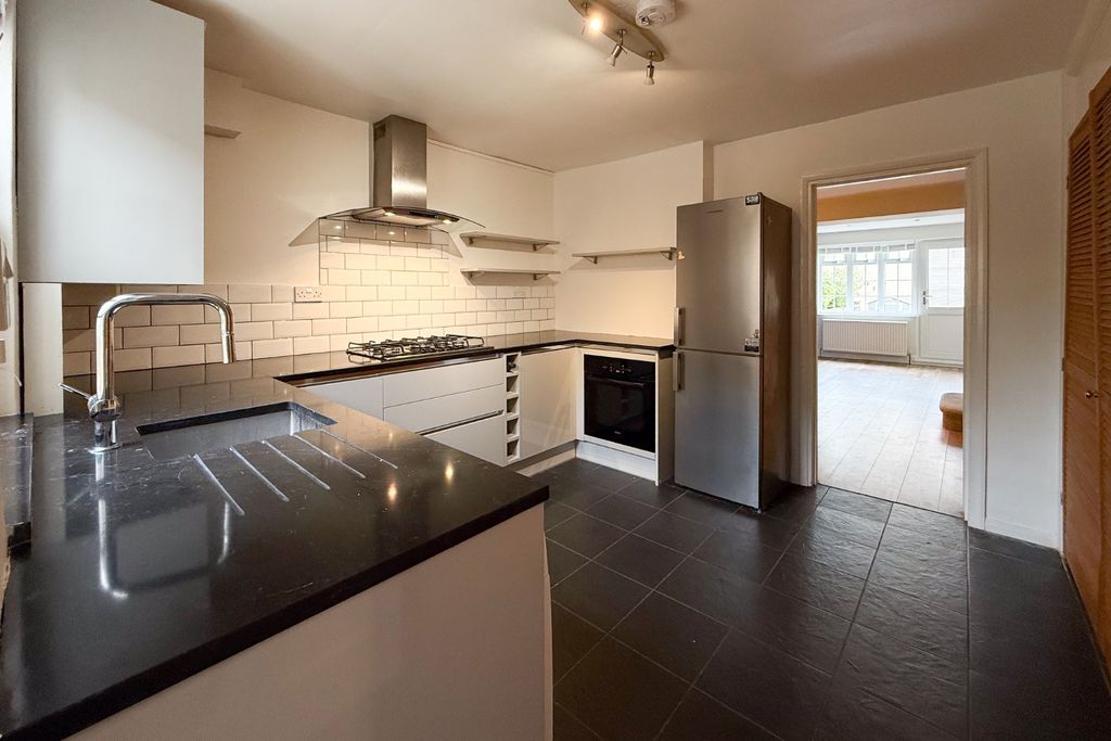 Property photo 2 of 11 5080234