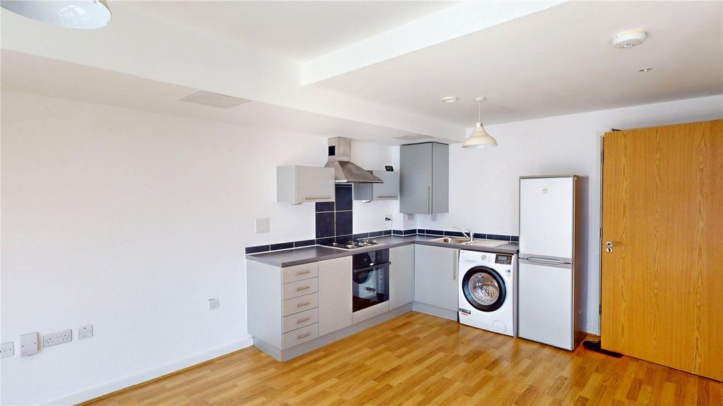 Property photo 3 of 7 Picture No. 08