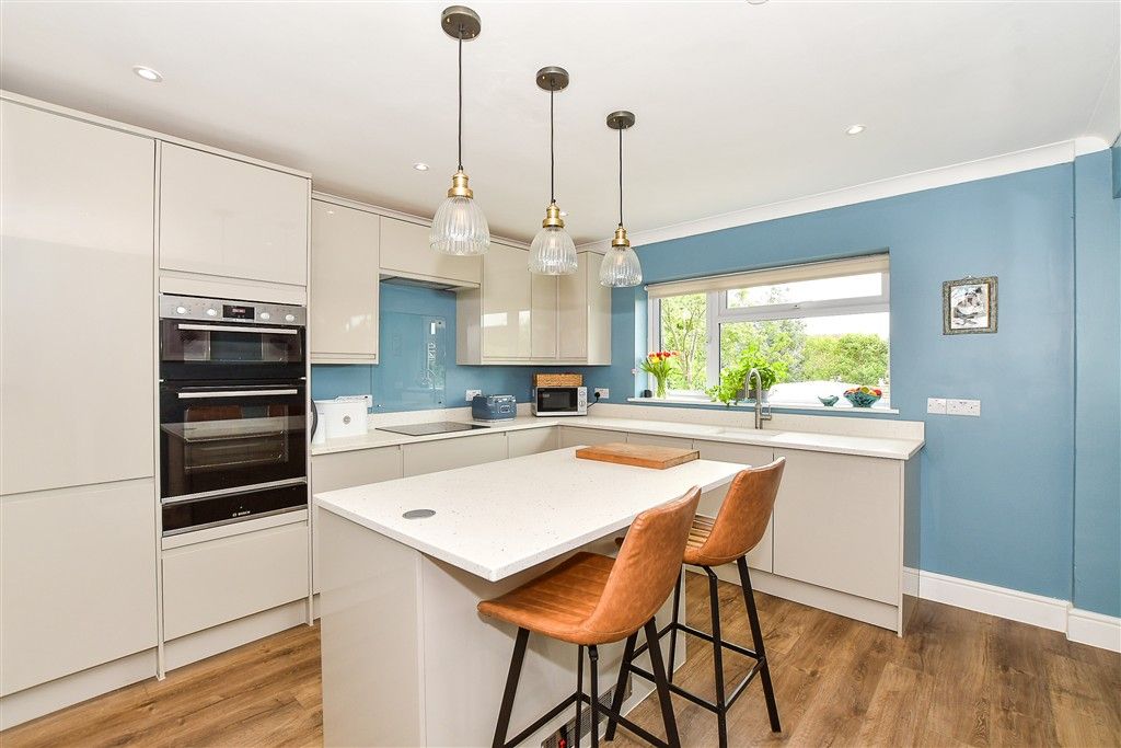 Property photo 3 of 15 Kitchen