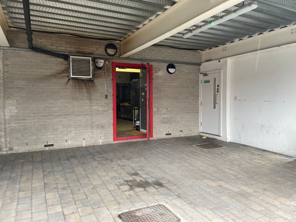 Property photo 3 of 8 Photo 3