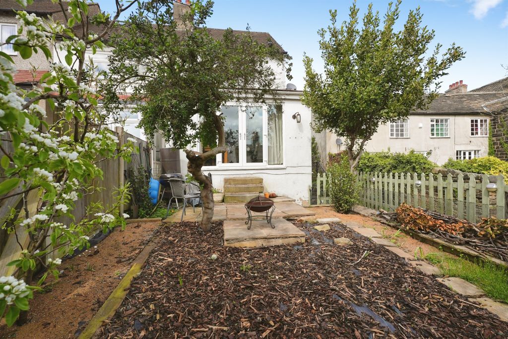 Property photo 1 of 23