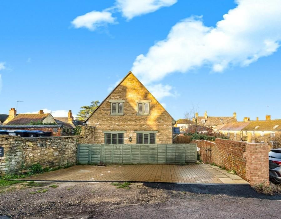 Property photo 1 of 1 Front Aspect