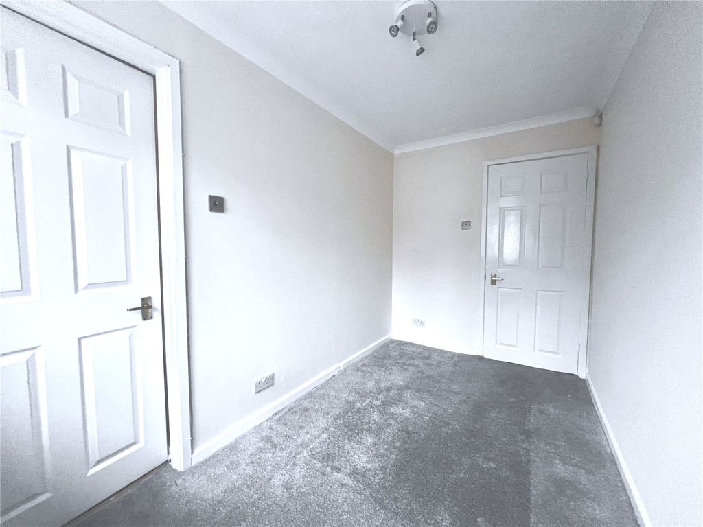 Property photo 3 of 9 Picture No. 13