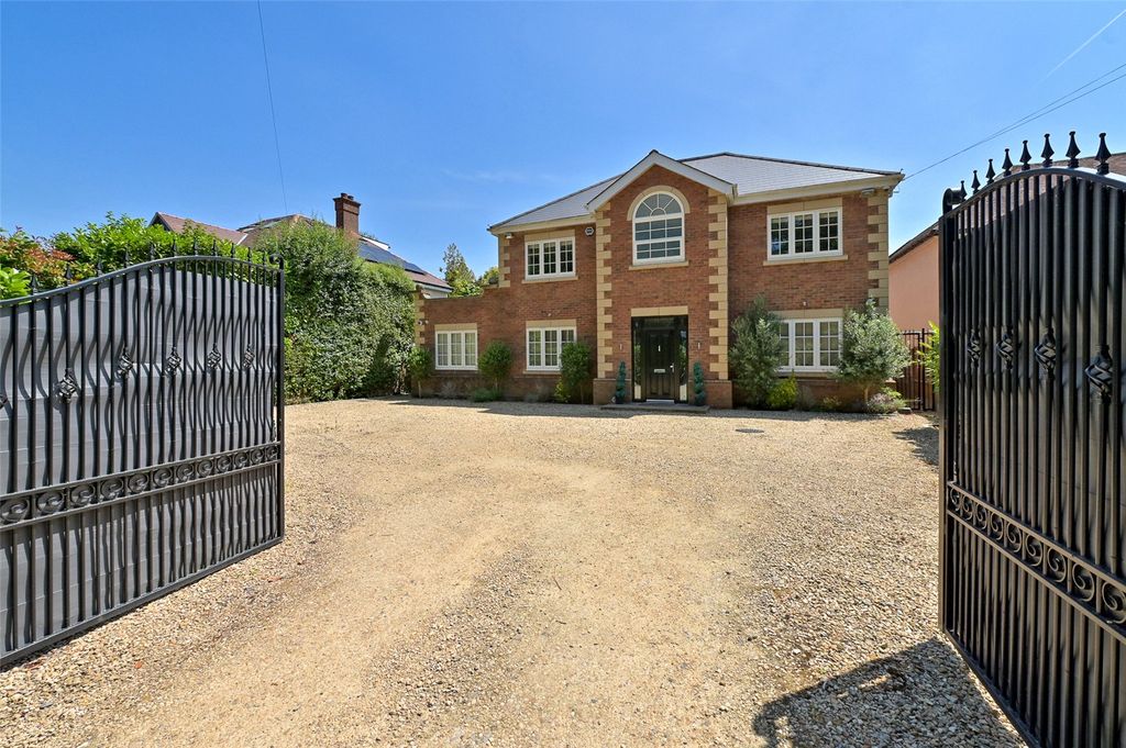 Property photo 1 of 19 Picture No. 08