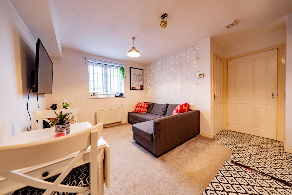 Property photo 3 of 10 Dsc02169