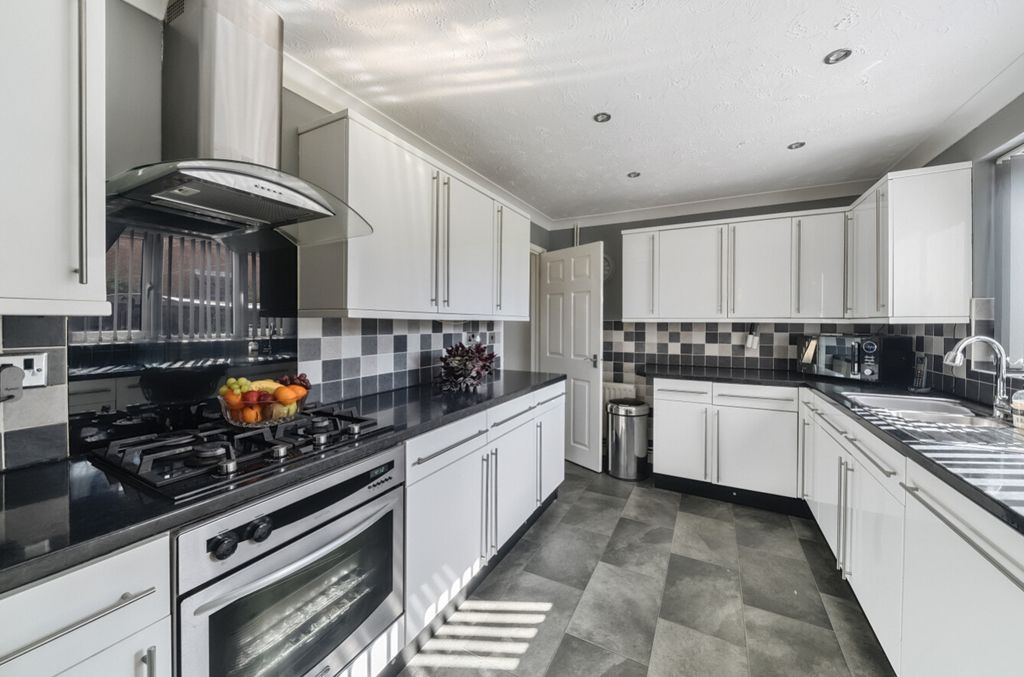 Property photo 2 of 22 1183556 (5)