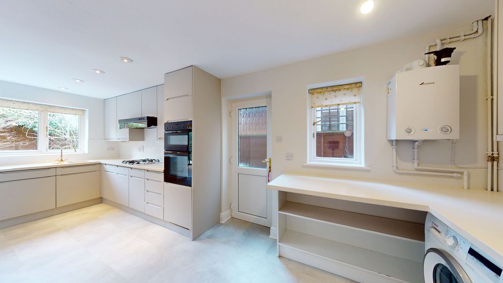 Property photo 2 of 21 03112026_094124